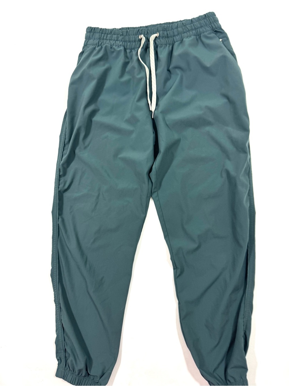 Vuori Weekend Jogger Pants Drawstrings